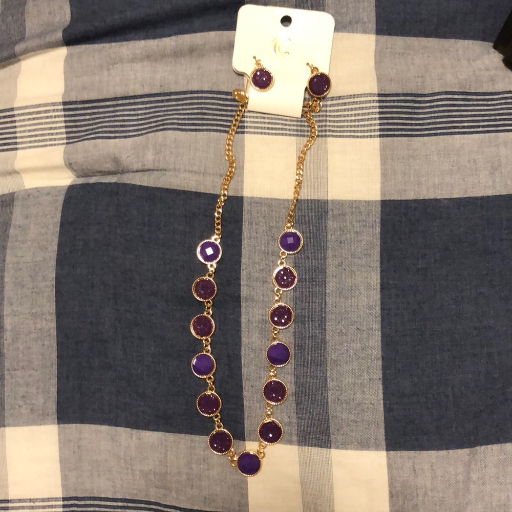 Brand new necklace